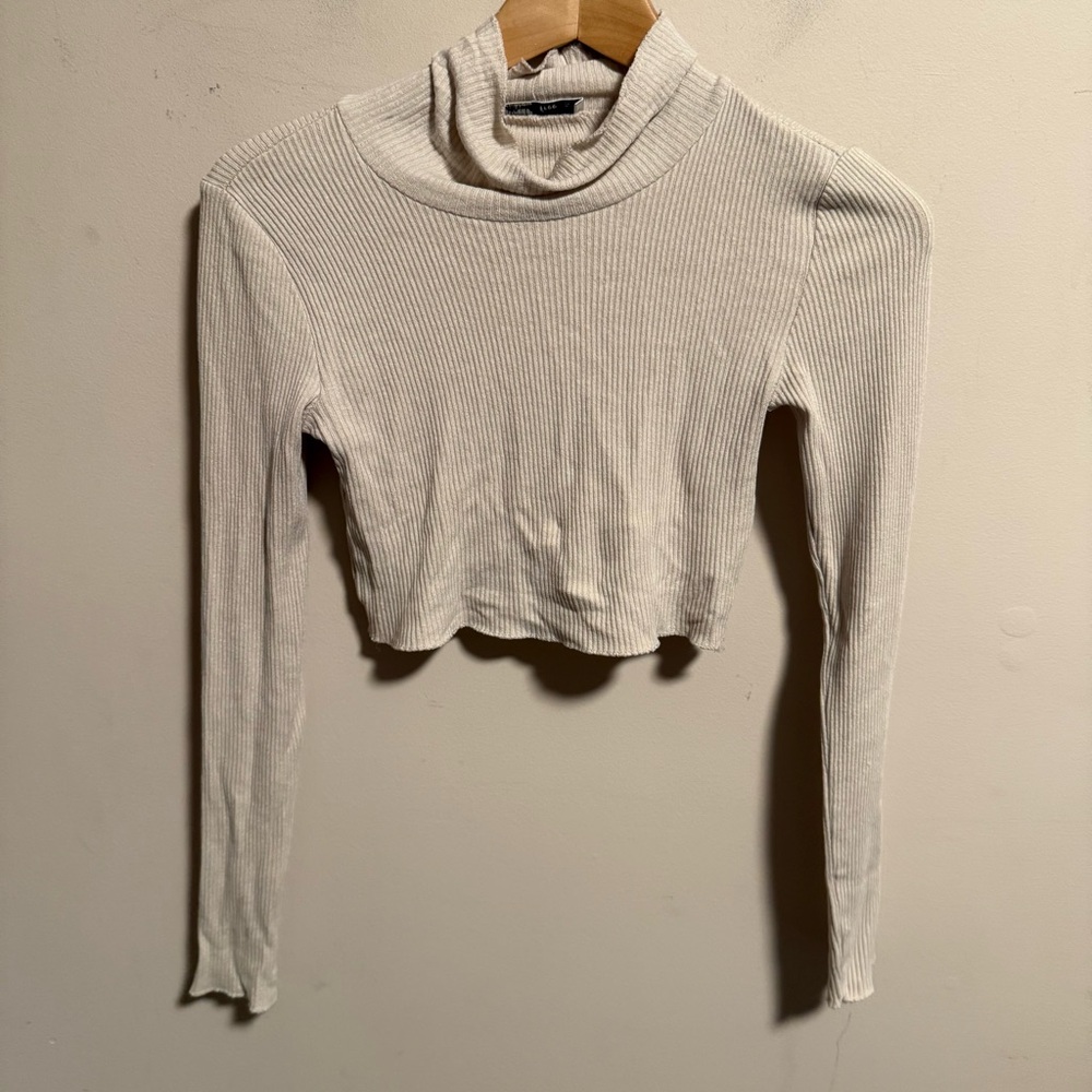Aritzia Wilfred Free Beige Cream Ribbed Mockneck Long sleeve Tee- Size XS